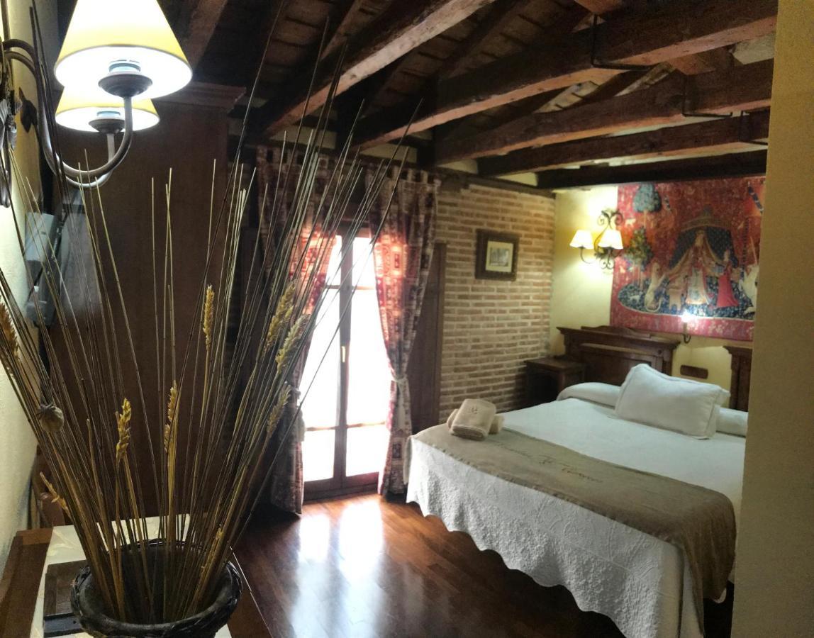 Отель Hospederia Casa De Cisneros Толедо Экстерьер фото
