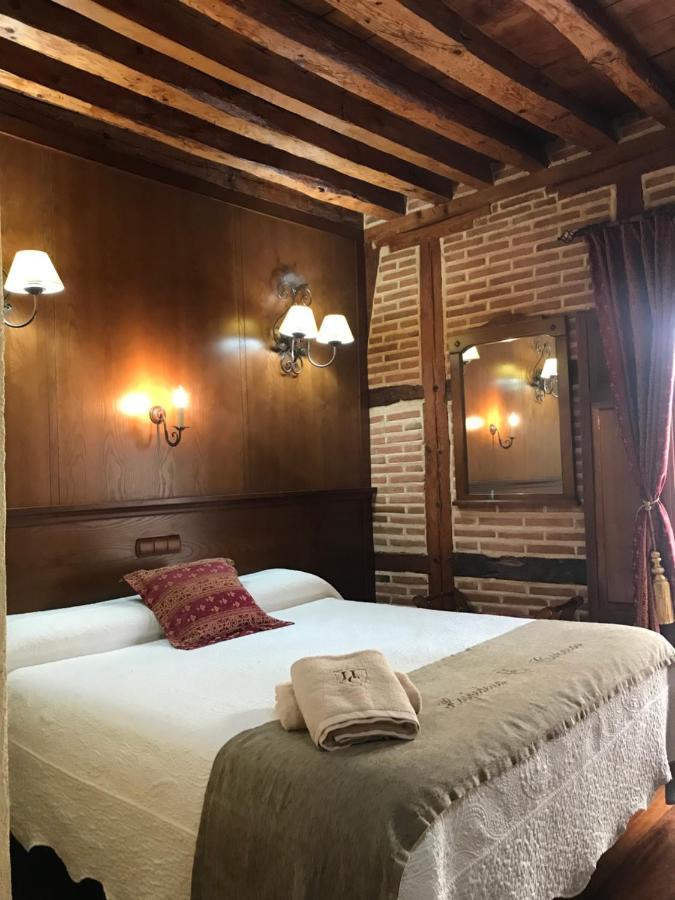 Отель Hospederia Casa De Cisneros Толедо Экстерьер фото