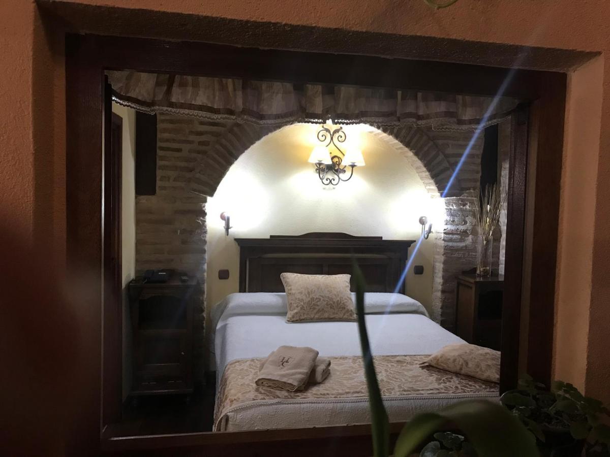 Отель Hospederia Casa De Cisneros Толедо Экстерьер фото