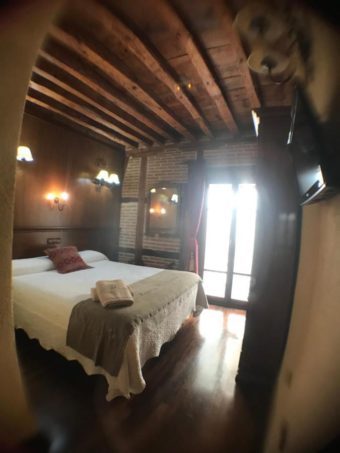Отель Hospederia Casa De Cisneros Толедо Экстерьер фото