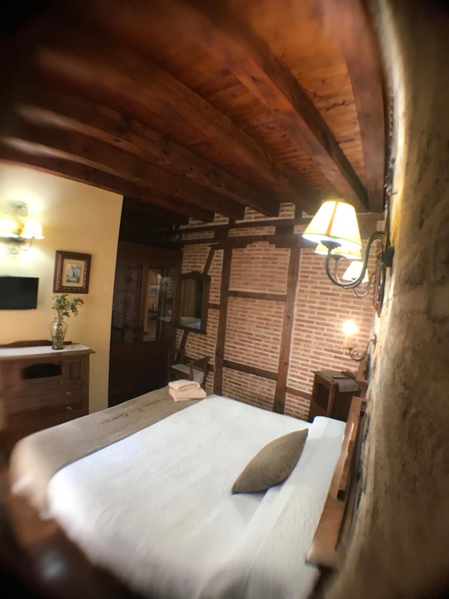 Отель Hospederia Casa De Cisneros Толедо Экстерьер фото