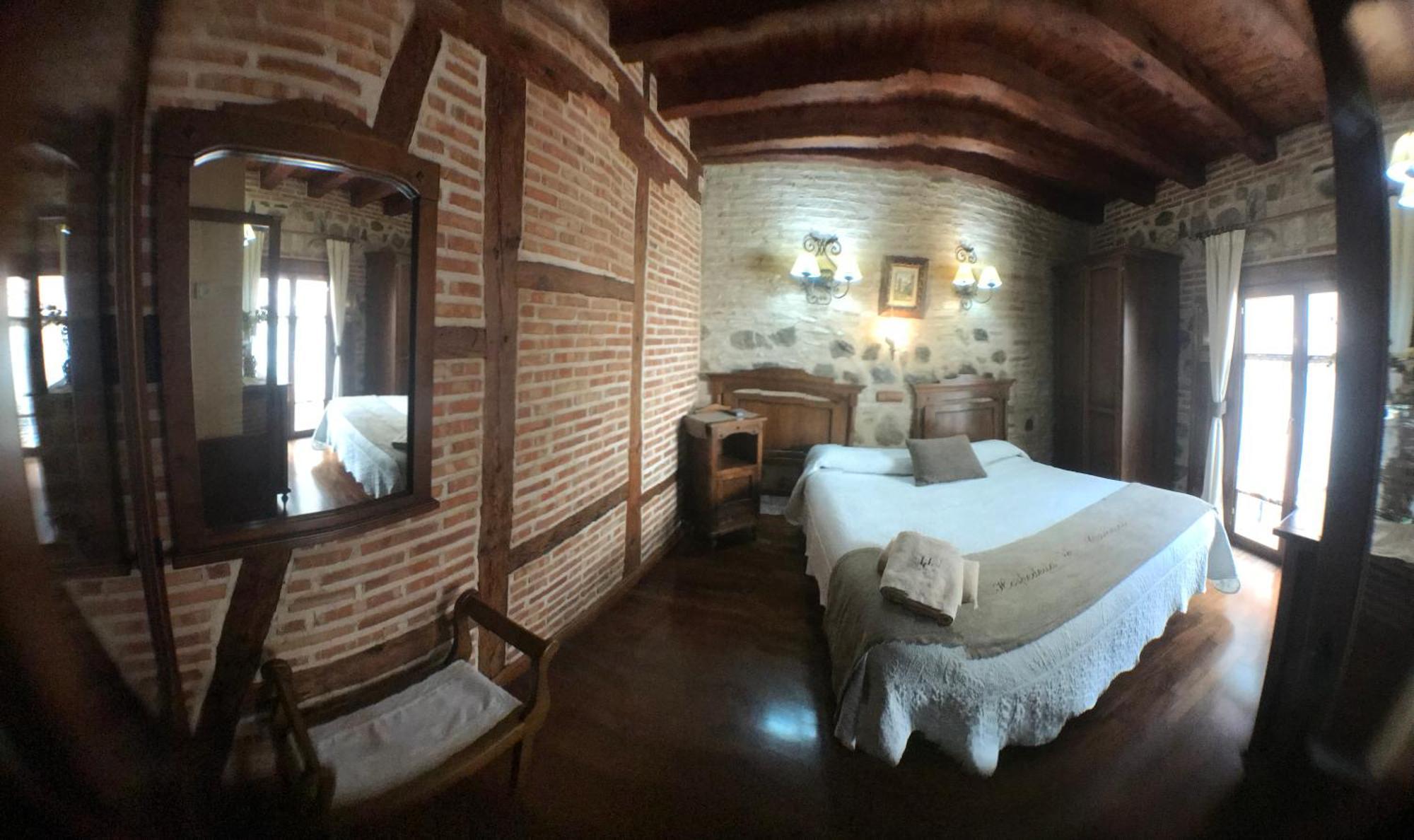 Отель Hospederia Casa De Cisneros Толедо Экстерьер фото