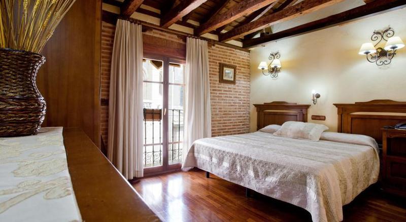 Отель Hospederia Casa De Cisneros Толедо Экстерьер фото